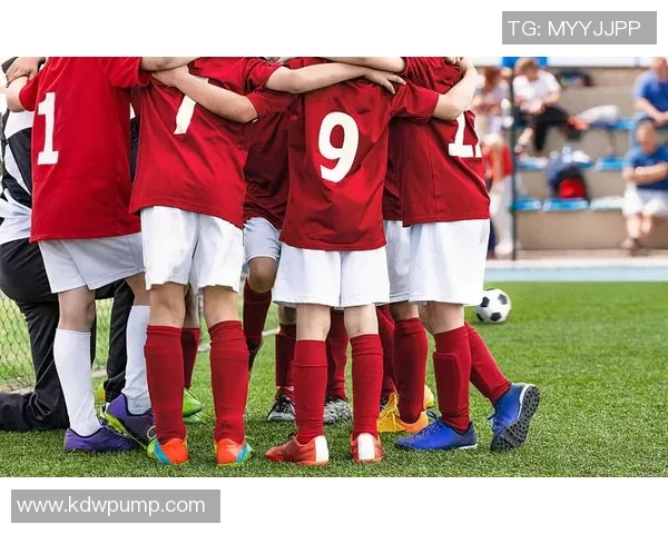 时尚足球明星男童T恤精选图片展示让孩子们尽显运动风采